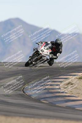 media/Nov-16-2025-Race Pace (Sun) [[8c5fa54630]]/Verified Riders/8-Turn 12 (120pm)/